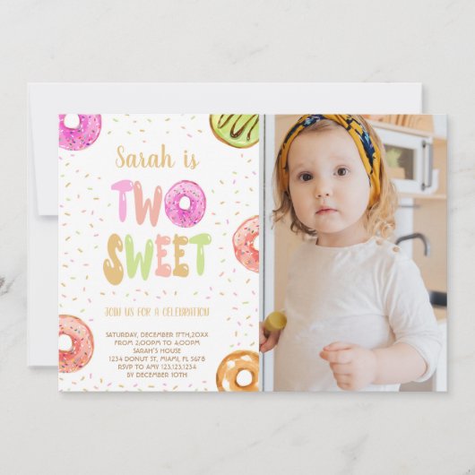 2つのスイートライトフォトドーナツ誕生日招待状 招待状 (正面)