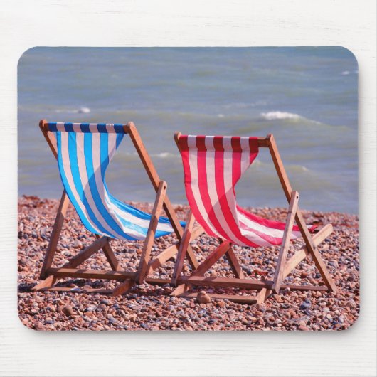 2つのデッキチェアのビーチマット マウスパッド (正面)