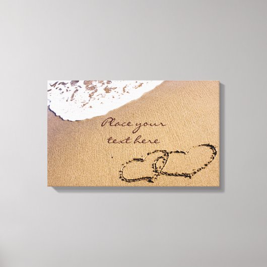 2つのハートが砂の中に キャンバスプリント (正面)