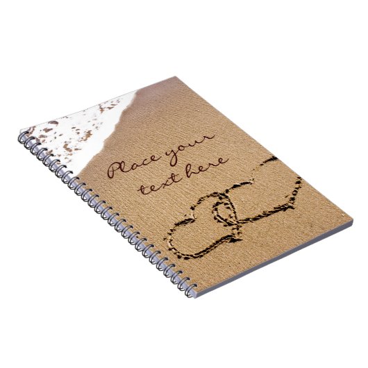 2つのハートが砂の中に ノートブック (右側)