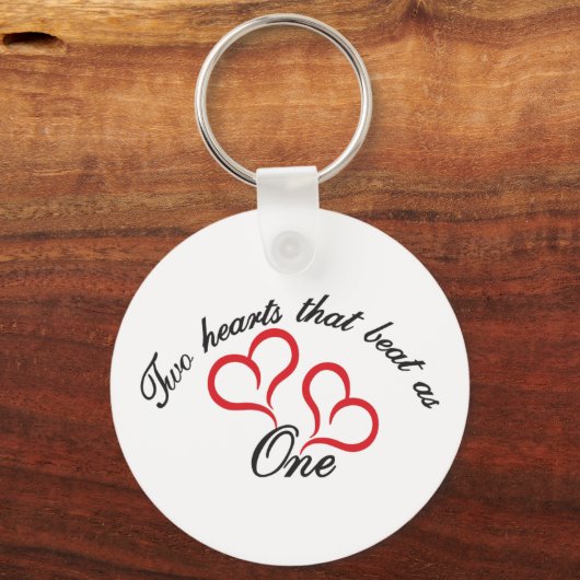 2つのハートそのビートは1として キーホルダー (正面)