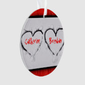 2つのハート新鮮な白い雪赤コルゲートメタル オーナメント (正面)