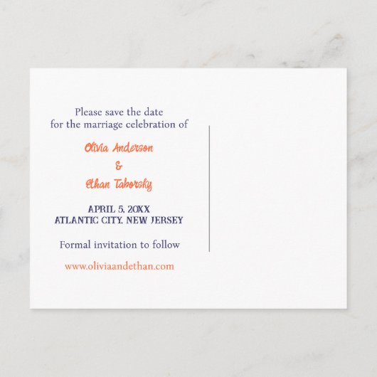 2つのハート裏庭の結婚式の日付を保存 案内ポストカード (裏面)