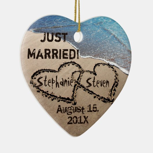 2つのパーソナライズされたハートズインザサンドハートオーナメント セラミックオーナメント (右)
