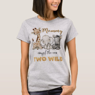 2つのパーソナライズされた野生の2番目の誕生日フォイルの母 Tシャツ