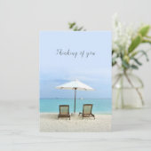 2つのビーチチェアシーサイドカスタムフラットノートカード 招待状 (スタンド正面)