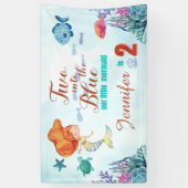 2つのブルーオラン人魚の女の子の2番目の誕生日に 横断幕 (縦)