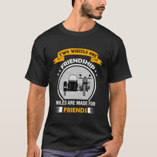 2つのホイール、1つの友情 Tシャツ