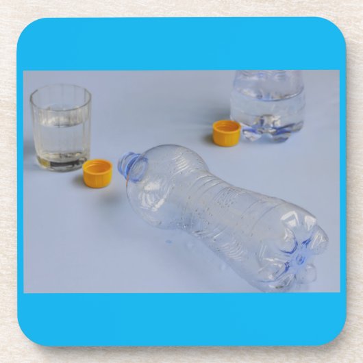 2つのボトルを懸命プラスチックのコースターに空にする コースター (正面)