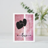 2つのミニマルハートラブアロー深いピンク背景 ポストカード (スタンド正面)