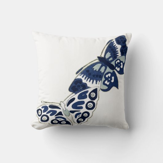 2つのヴィンテージブルー蝶 クッション (正面)