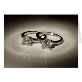 2つの一つはめの宝石のリング