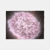 2つの中性子星から集まった破片の雲 フリースブランケット (正面(横))