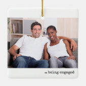 2つの写真の幸せはミニマル婚約したム化 セラミックオーナメント (裏面)