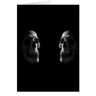 2つの実質の微笑のスカル