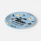 2つの小さなボウスツインハロウィンベビーシャワー ペーパープレート (アングル)