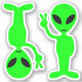 2つの小さな緑の口ひげヒップスター平和エイリアン シール (正面)