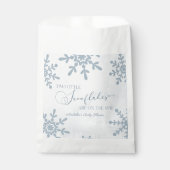 2つの小さな雪の結晶の冬双生児の赤ちゃんシャワー フェイバーバッグ (正面)