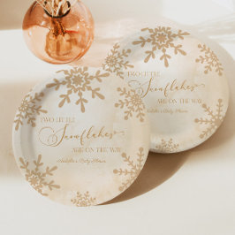 2つの小さな雪の結晶の冬双生児の赤ちゃんシャワー ペーパープレート