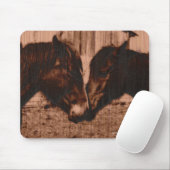 2つの愛する馬の木の燃える効果のイメージウマ科の マウスパッド (マウス)