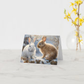 2つの愛らしいバニーウサギ茶色の白空白の雪 カード (黄色い花)