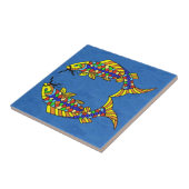 2つの明るい抽象芸術ファンシー魚オン深いブルー タイル (側面)