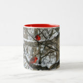 2つの深紅色オンアスノーブランチ ツートーンマグカップ (中央)