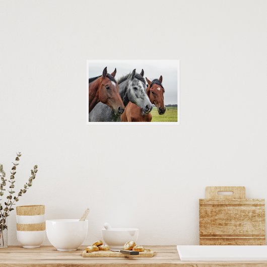 2つの湾と1つの灰色の3つの馬 ポスター (キッチン)