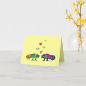 2つの漫画カメレオンバレンタインカード カード (黄色い花)