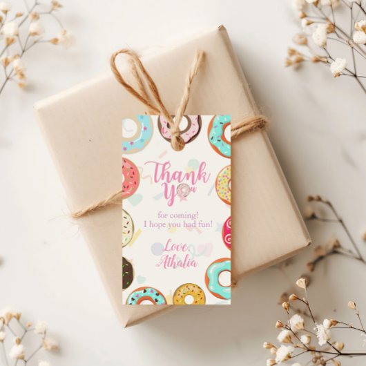 2つの甘いかわいいドーナツ誕生日 ギフトタグ