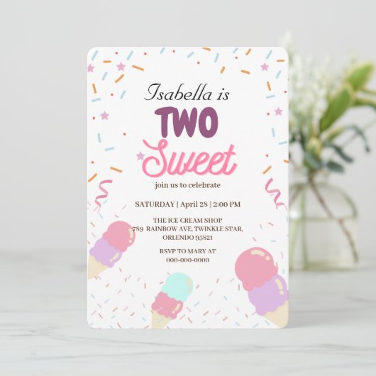 2つの甘いアイスクリームと振りかける2ndバースデーガール 招待状 (スタンド正面)