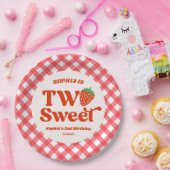 2つの甘いイチゴの果実2nd誕生日パーティー ペーパープレート (パーティー)