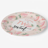 2つの甘いイチゴ子供の誕生日 ペーパープレート (アングル)