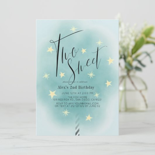 2つの甘いティール（緑がかった色）コットンキャンディーボーイ2nd誕生日 招待状 (スタンド正面)
