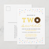 2つの甘いドーナツと振りかける黄色の2番目の誕生日 インビテーションポストカード (正面/裏面)