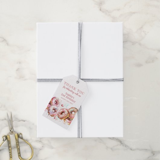 2つの甘いピンクのドーナツ女の子2nd誕生日ありがとう ギフトタグ (より糸付き)