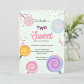 2つの甘い棒つきキャンデーと振りかける2ndバースデーガール 招待状 (スタンド正面)