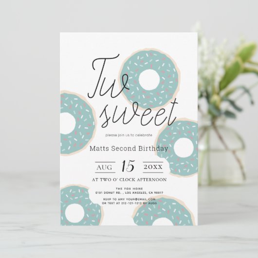 2つの甘い緑のドーナツ男の子2nd誕生日 招待状 (スタンド正面)
