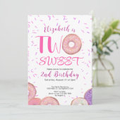 2つの甘い2番目の誕生日ピンクのドーナツ 招待状 (スタンド正面)