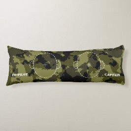 2つの睡眠装置のキュー ボディピロー