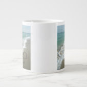 2つの砂のハートのビーチ、ロマンチックな海 ジャンボコーヒーマグカップ (正面)