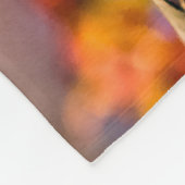 2つの素晴らしい桜の花。ピンク、青 フリースブランケット (角)