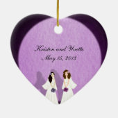 2つの花嫁のレズビアンの結婚式のオーナメントの好意 セラミックオーナメント (裏面)