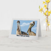 2つの茶色のペリカン愛とロマンスのグリーティングカード カード (黄色い花)