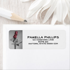 2つの赤いスプラッシュバラ | Still Life写真 ラベル