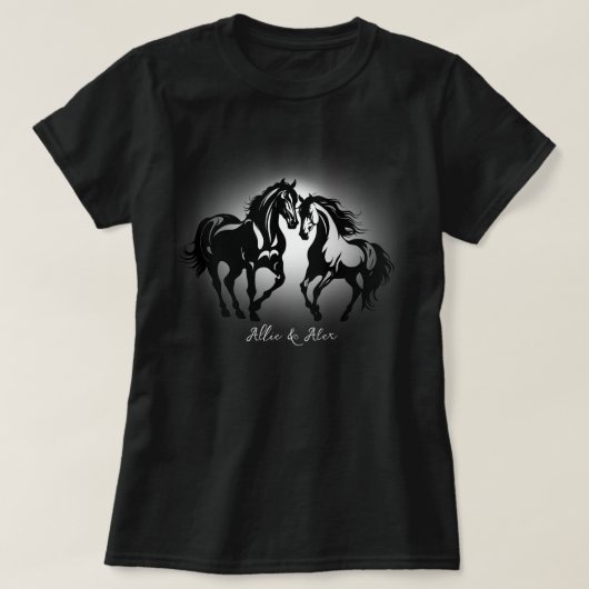 2つの馬の愛の白黒馬好きカップル Tシャツ (デザイン正面)