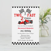 2つの高速レースカーの双子の男の子2nd誕生日パーティー 招待状 (スタンド正面)