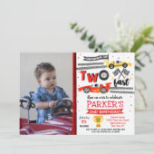 2つの高速レースカーレース2nd誕生日招待状 招待状 (スタンド正面)