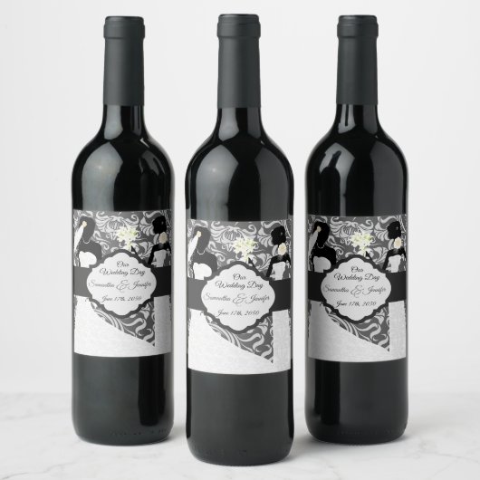 2つの黒は、私たちの結婚式の日ボタニカルダマスクを花嫁 ワインラベル (ボトル)