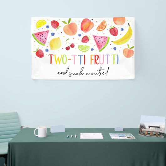 2つのFruttiのようなかわいこちゃん第2誕生日 横断幕 (トレードショー)